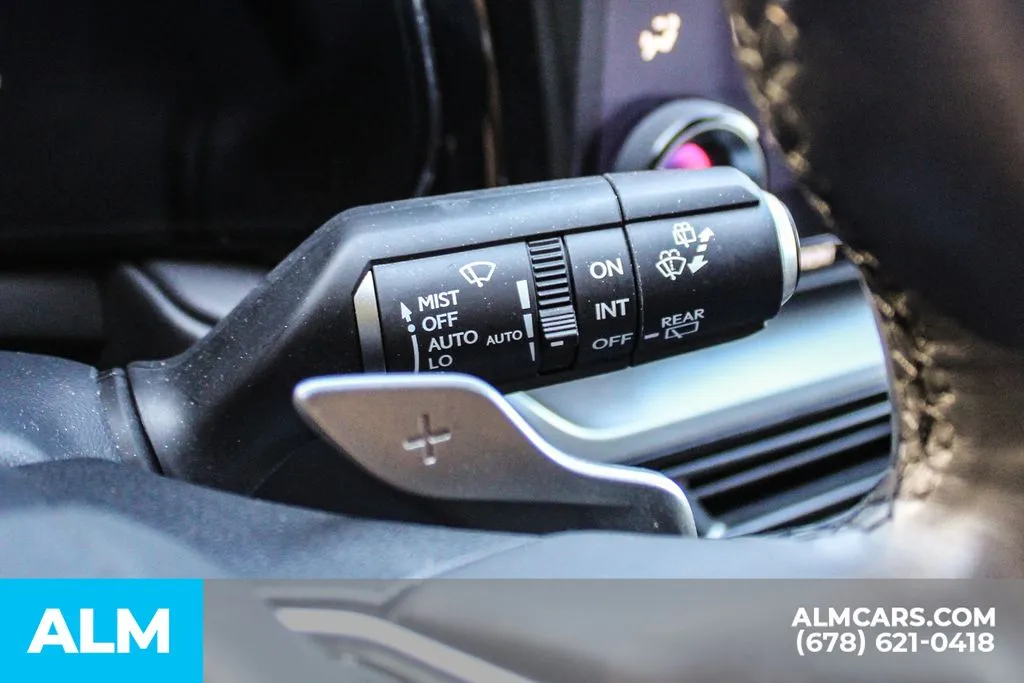 Lexus TX photo 32