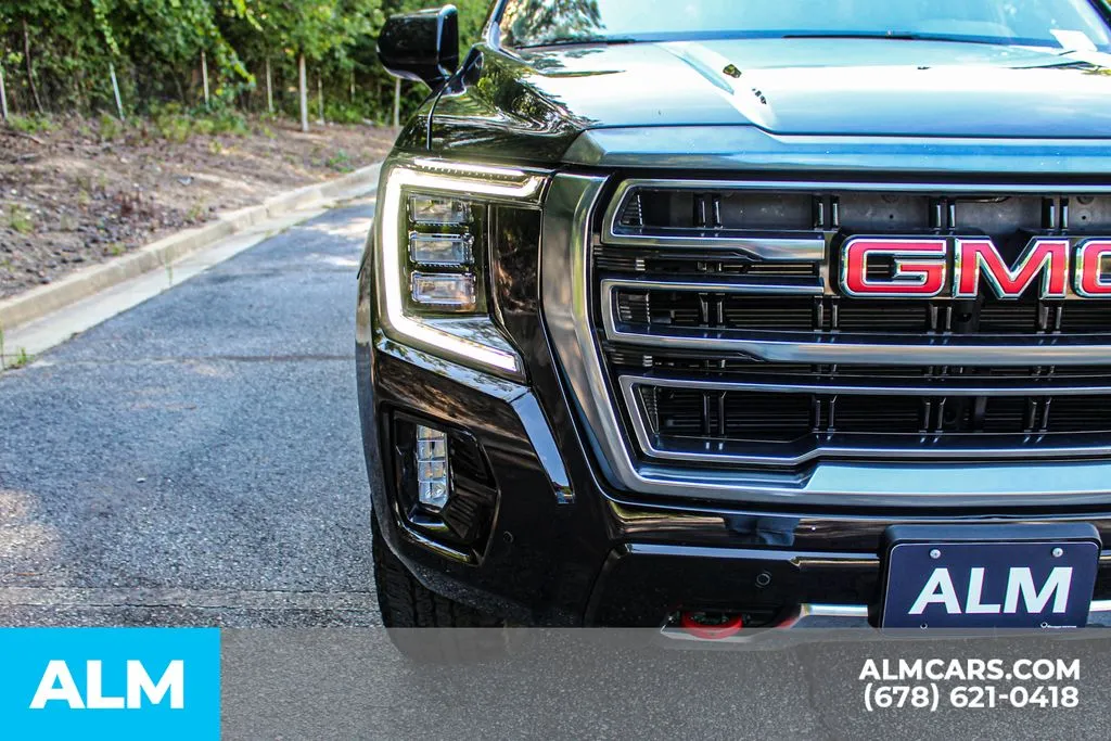 GMC Yukon photo 11