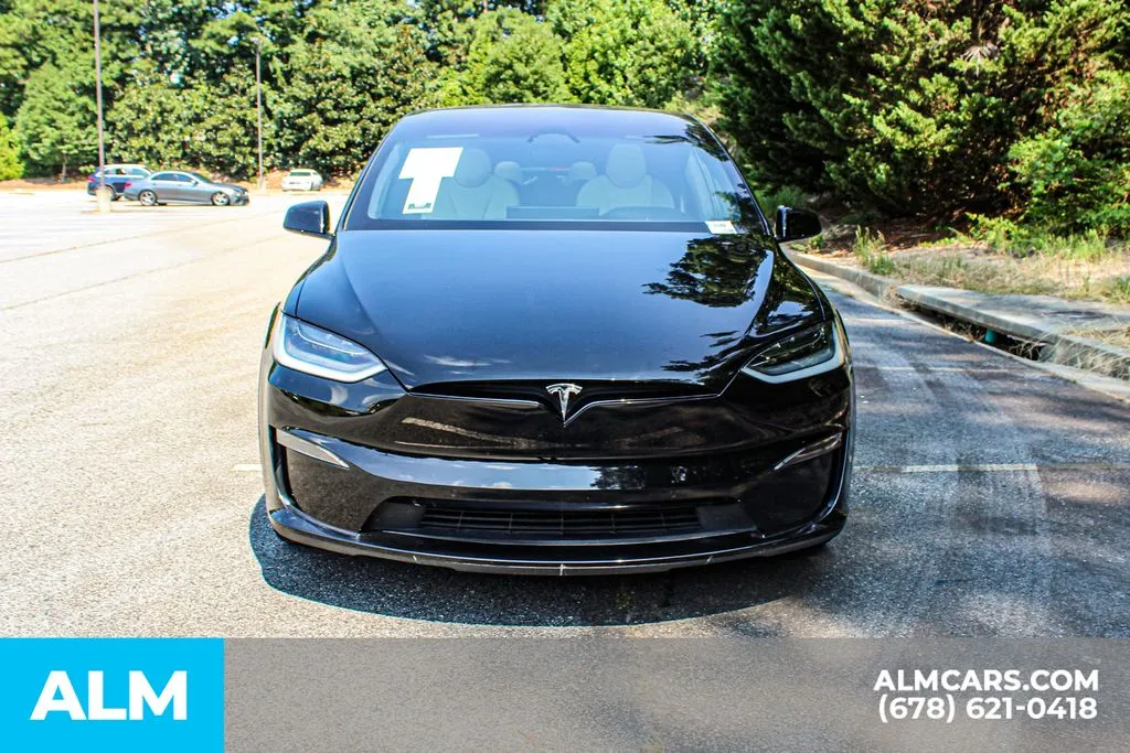 Tesla Model X photo 9