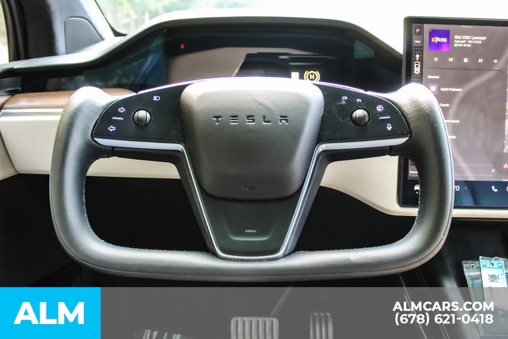 Tesla Model X photo 24