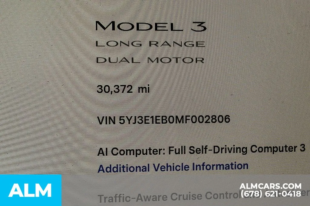 Tesla Model 3 photo 33
