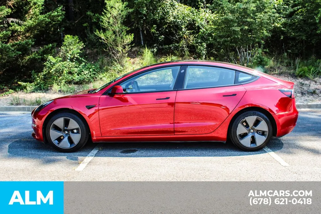 Tesla Model 3 photo 6