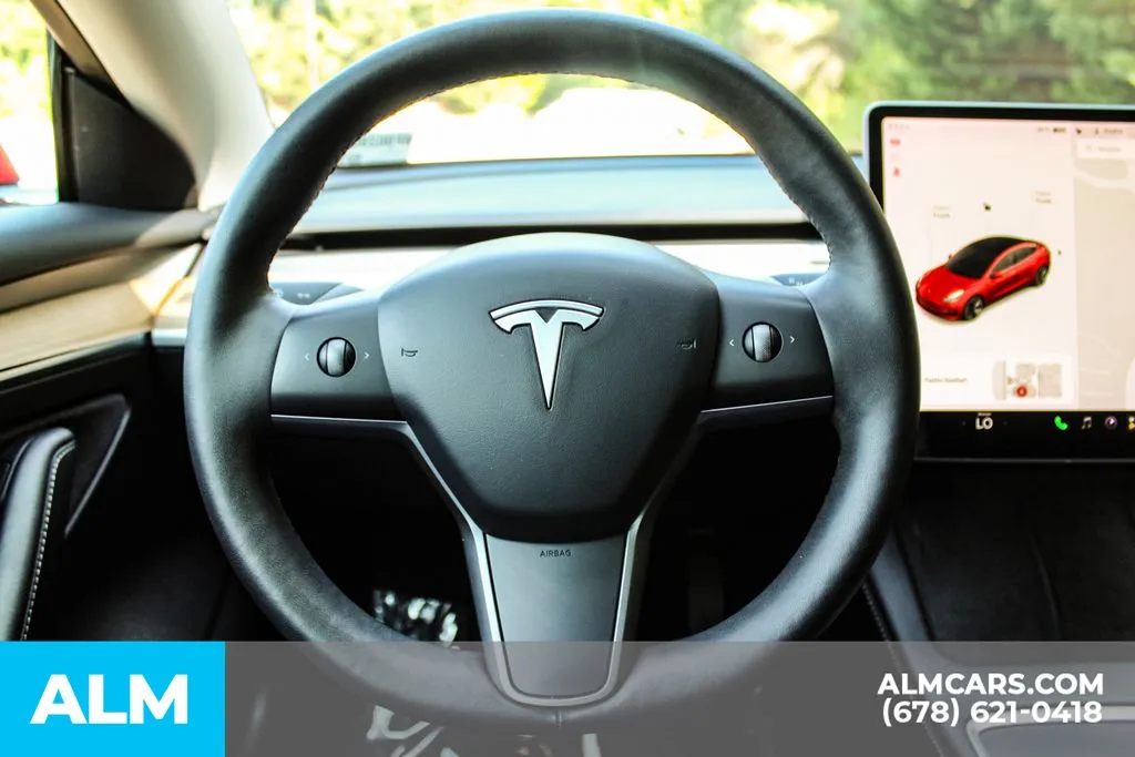 Tesla Model 3 photo 21