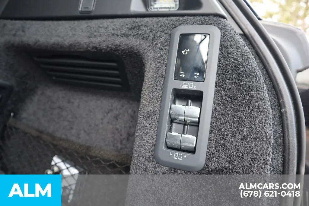 Land Rover Range Rover photo 24