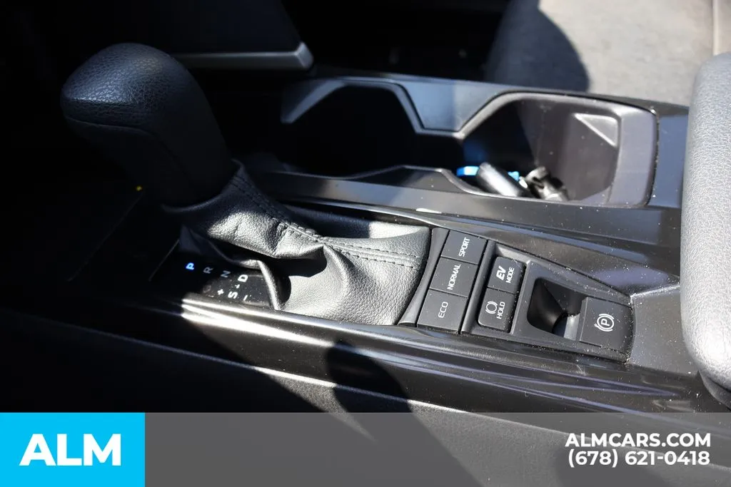 Toyota Camry photo 30