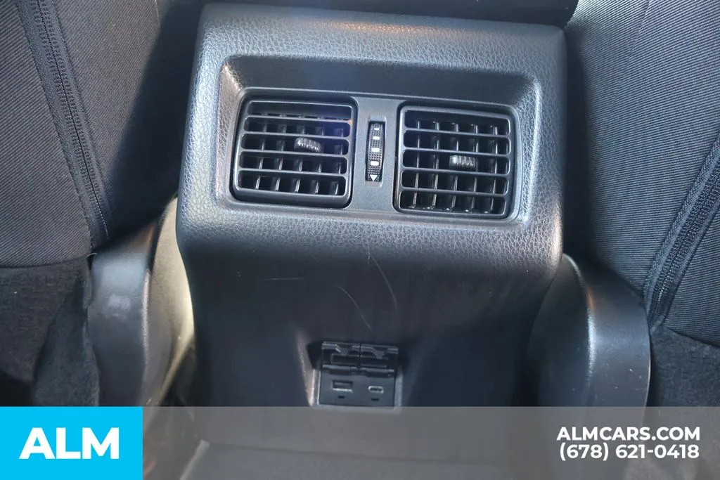 Toyota Camry photo 22
