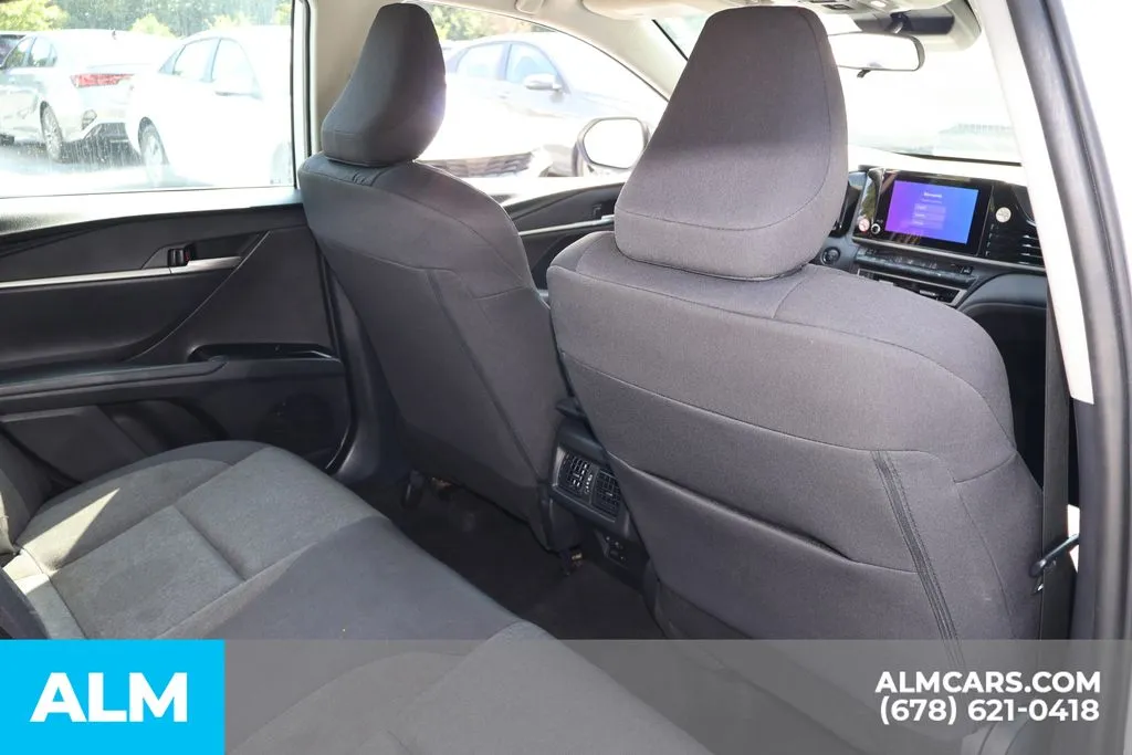 Toyota Camry photo 21