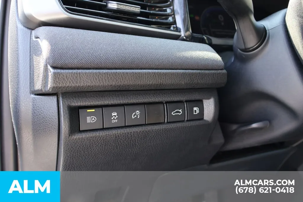 Toyota Camry photo 12