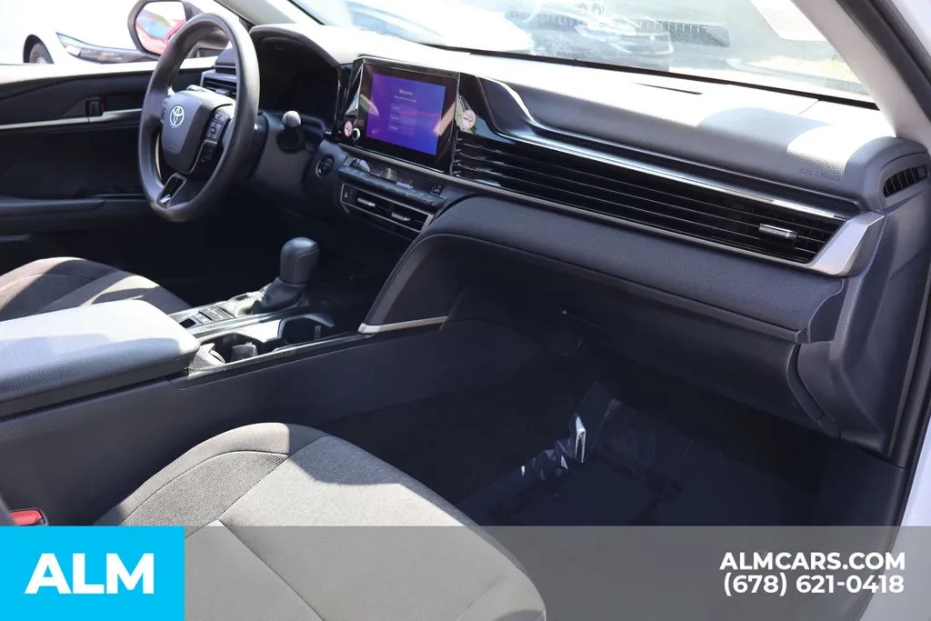 Toyota Camry photo 24
