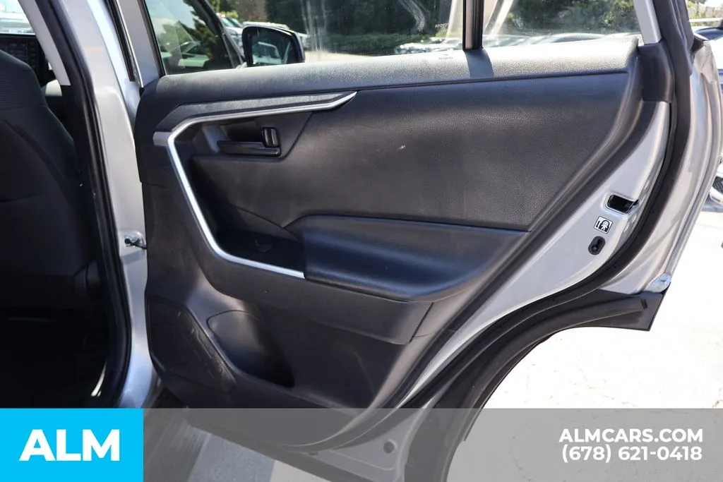 Toyota RAV4 photo 23
