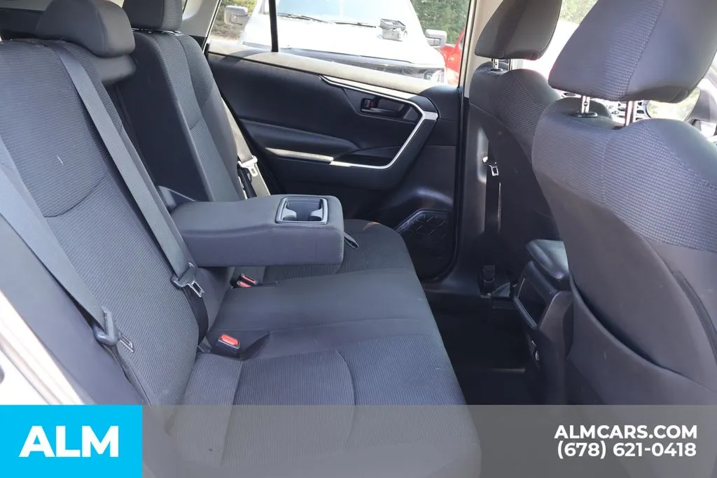 Toyota RAV4 photo 20