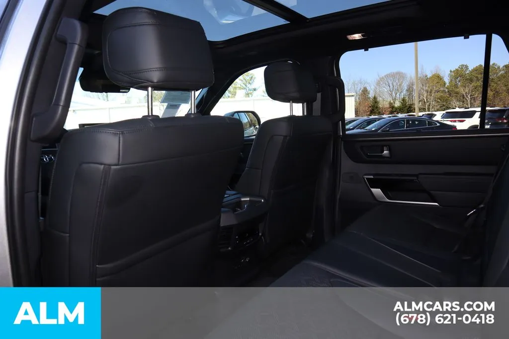 Toyota Sequoia photo 20
