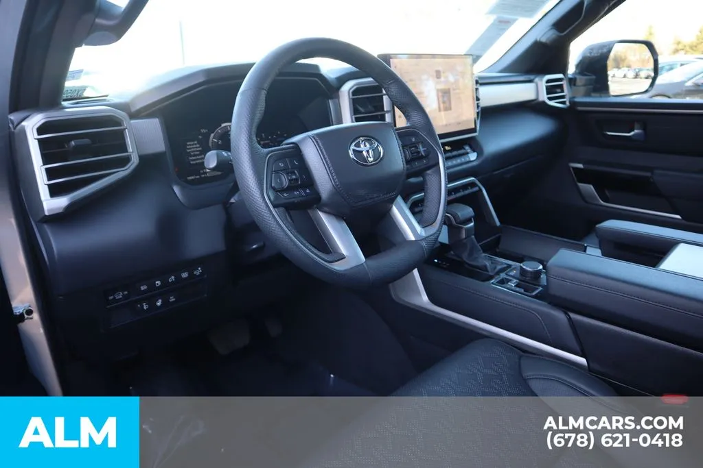 Toyota Sequoia photo 17