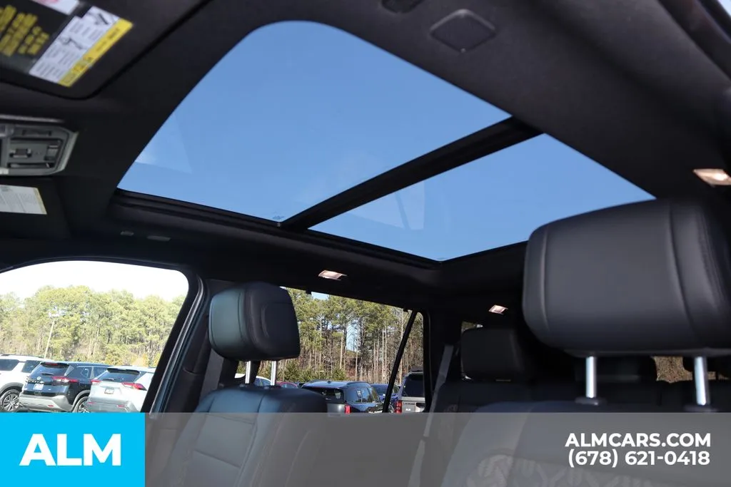 Toyota Sequoia photo 15