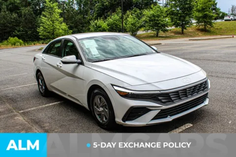 Another view of 2025 Hyundai Elantra SE for sale in Duluth, GA at ALM Gwinnett