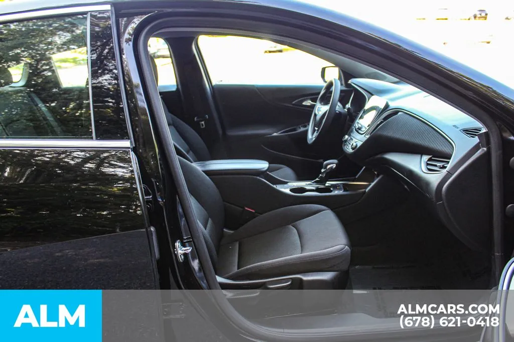 Chevrolet Malibu photo 18