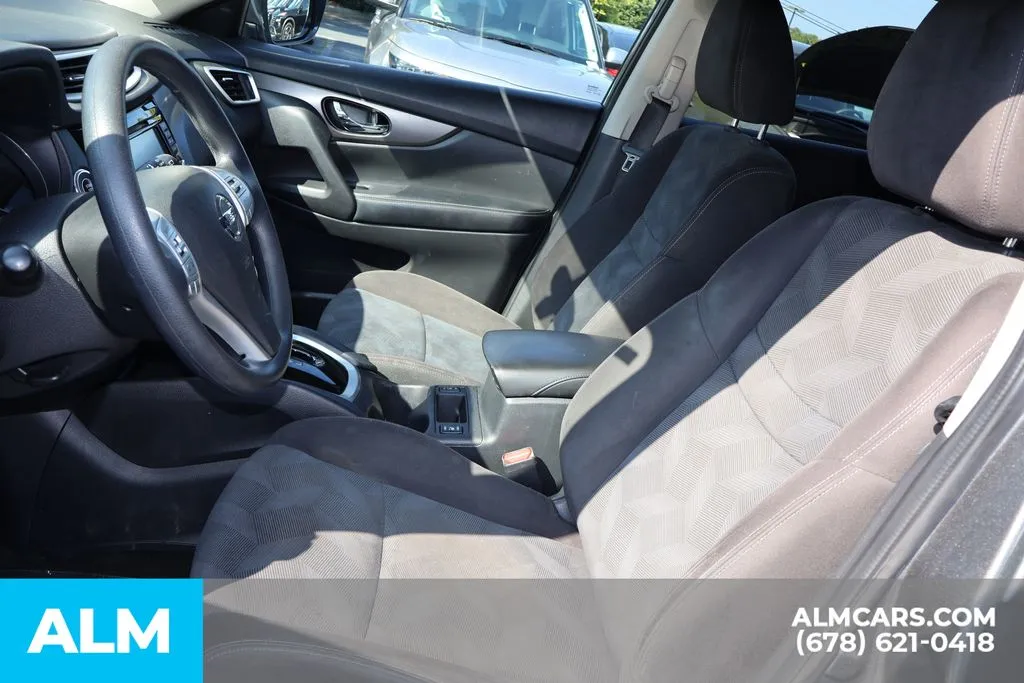 Nissan Rogue photo 14
