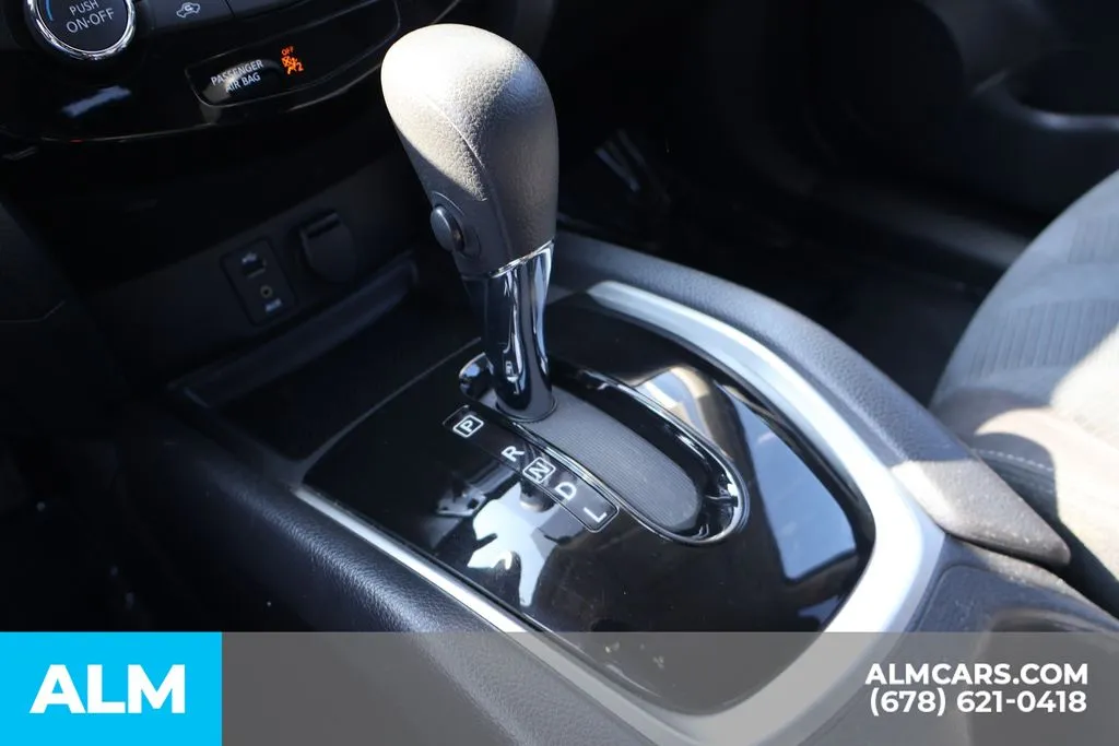 Nissan Rogue photo 30
