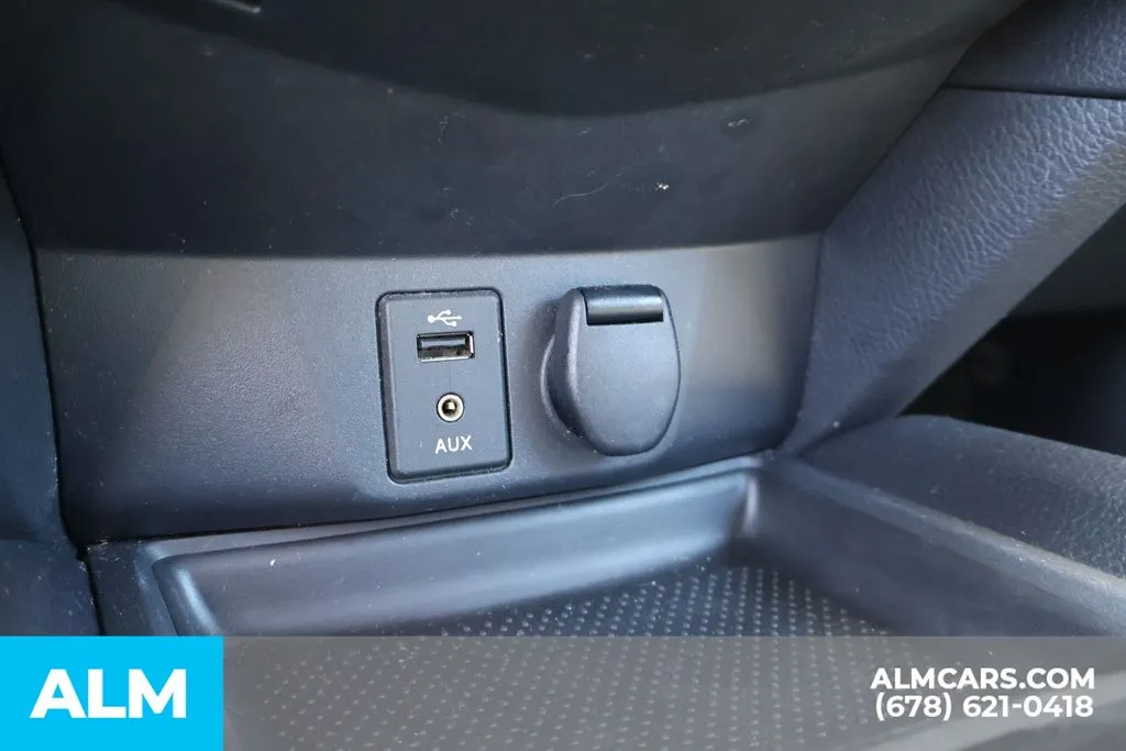 Nissan Rogue photo 32