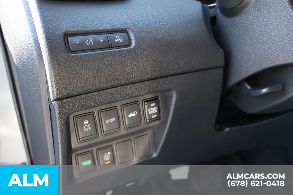 Nissan Rogue photo 15