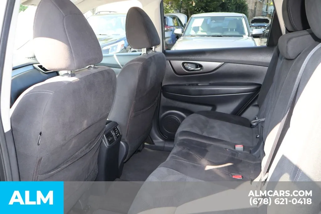 Nissan Rogue photo 17