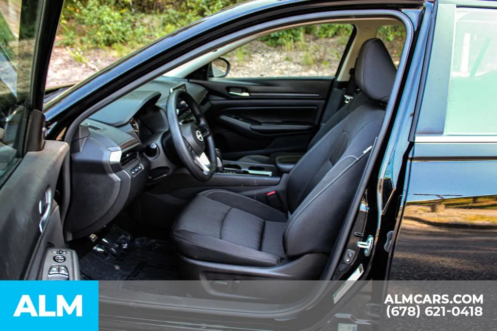 Nissan Altima photo 15