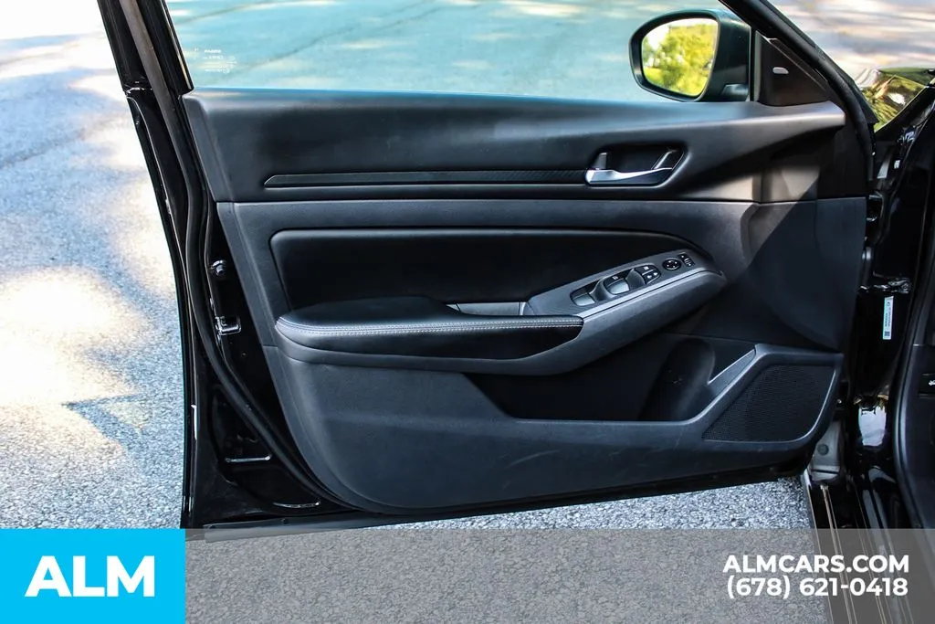 Nissan Altima photo 31