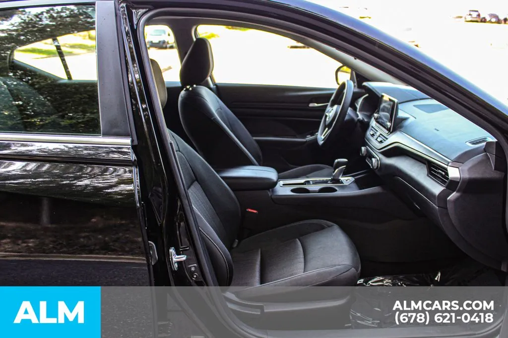Nissan Altima photo 18