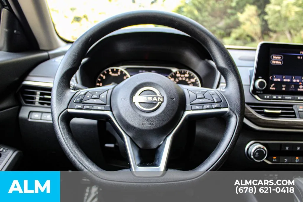 Nissan Altima photo 22