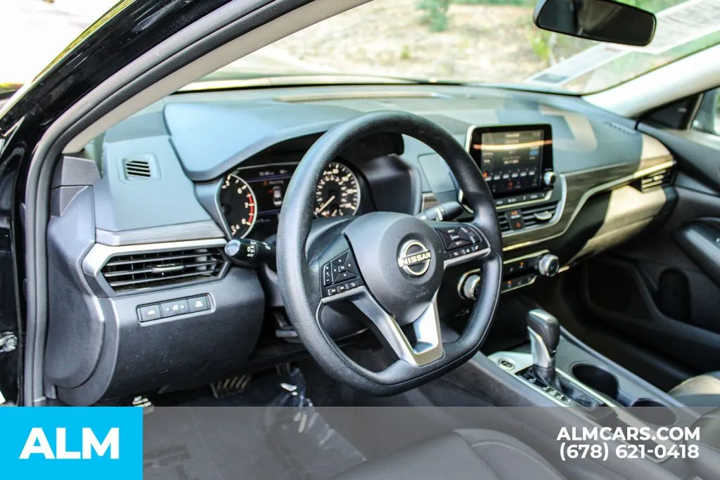Nissan Altima photo 20