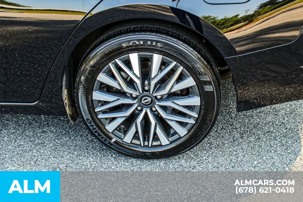 Nissan Altima photo 14