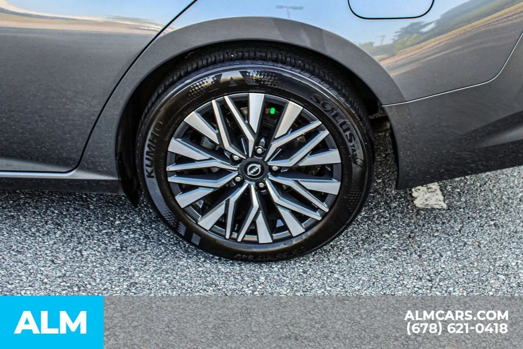 Nissan Altima photo 14
