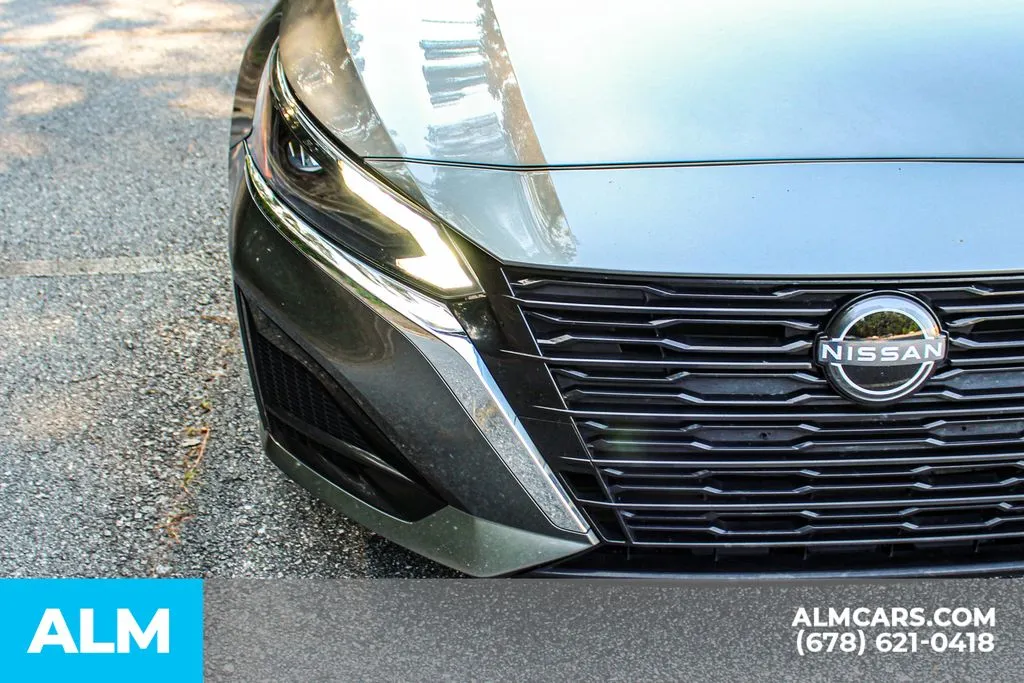 Nissan Altima photo 10
