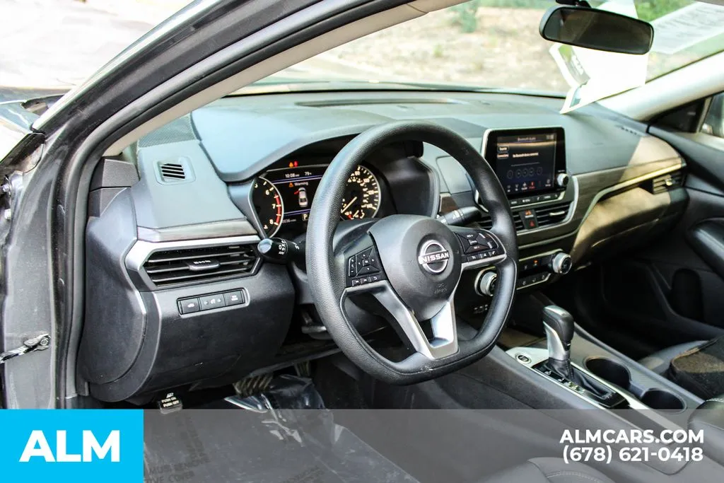 Nissan Altima photo 20