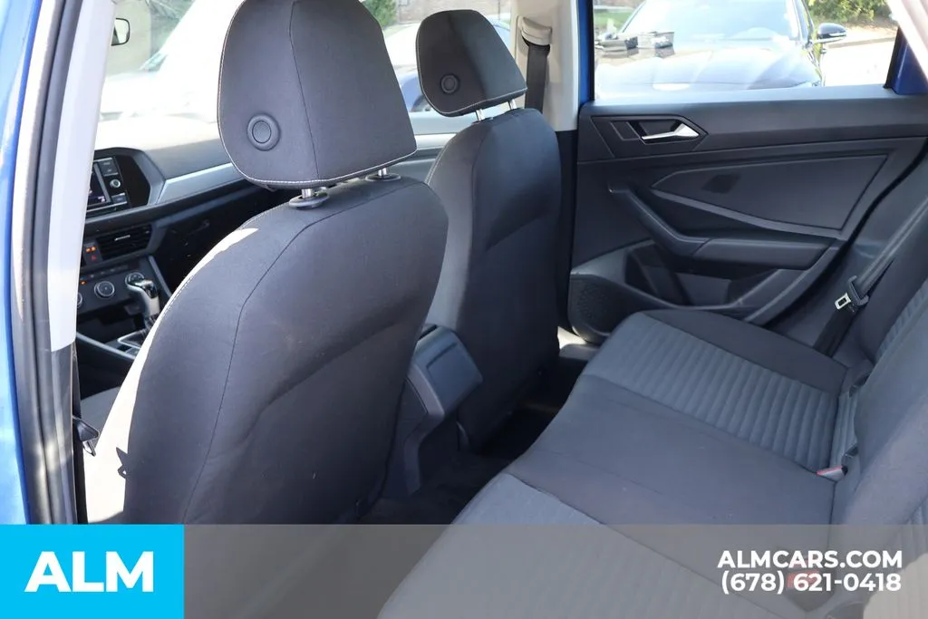 Volkswagen Jetta photo 17