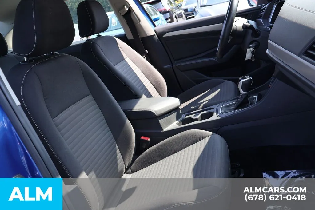 Volkswagen Jetta photo 26