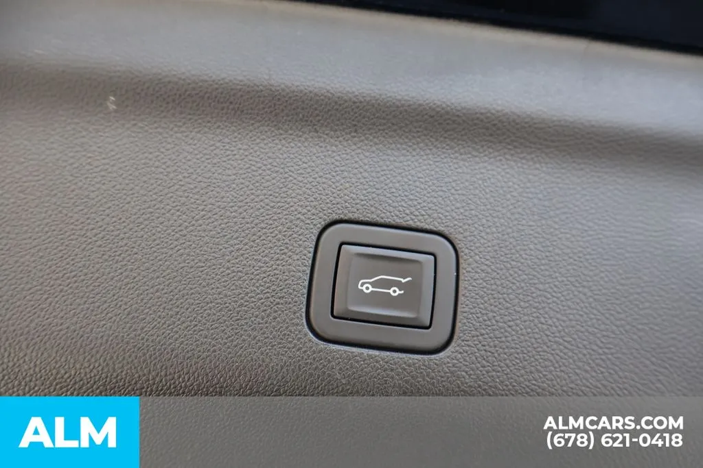 Chevrolet Tahoe photo 22