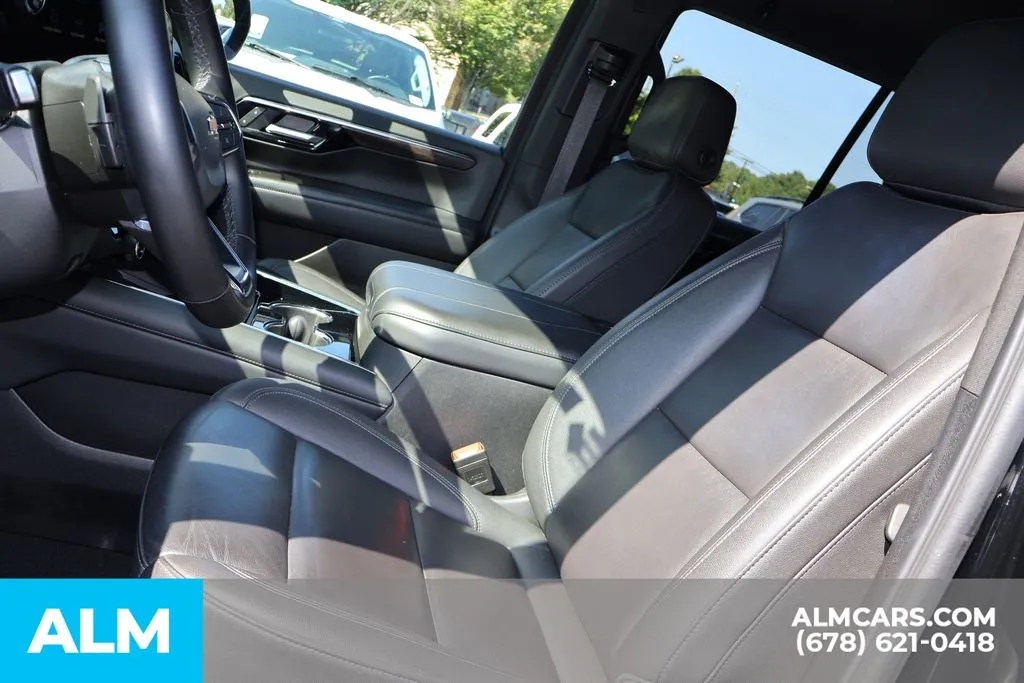 Chevrolet Tahoe photo 14