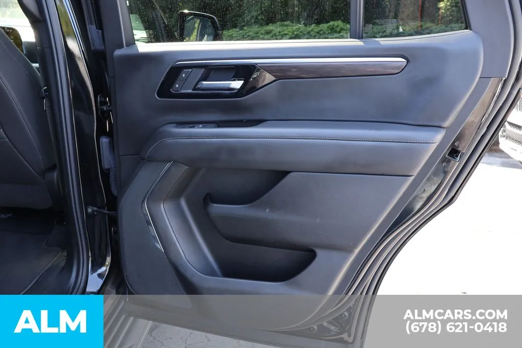Chevrolet Tahoe photo 29