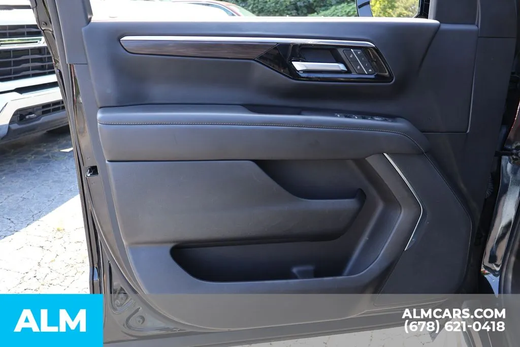 Chevrolet Tahoe photo 10