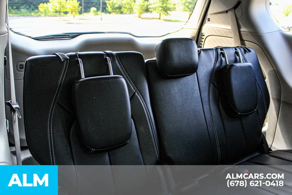 Chrysler Pacifica photo 20