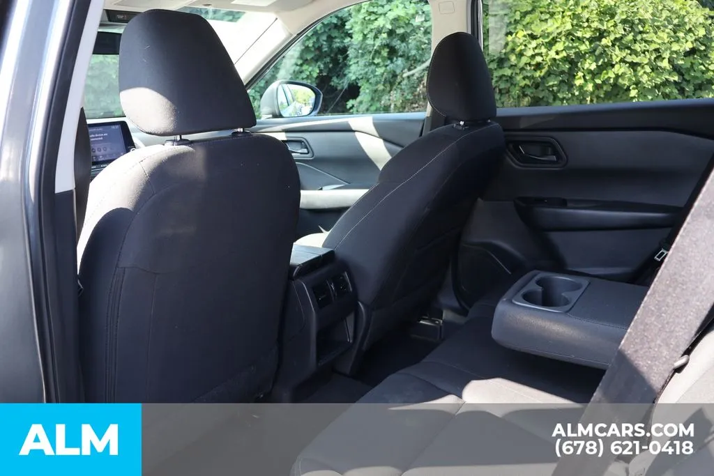 Nissan Rogue photo 16