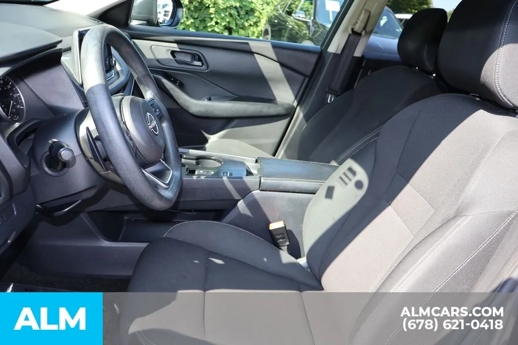 Nissan Rogue photo 14