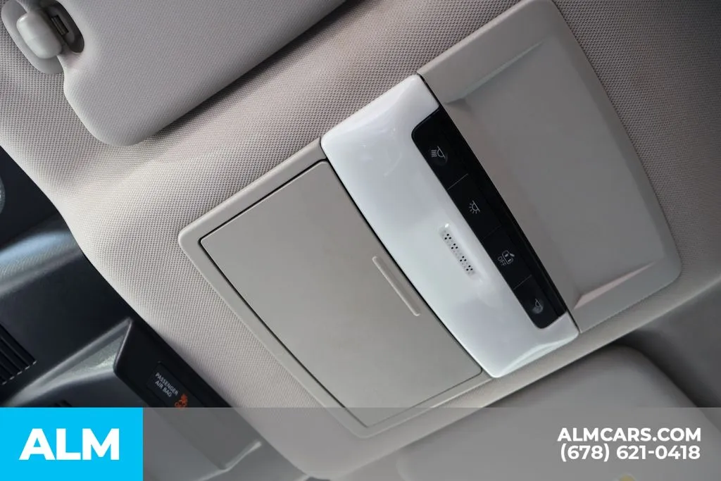 Nissan Rogue photo 34