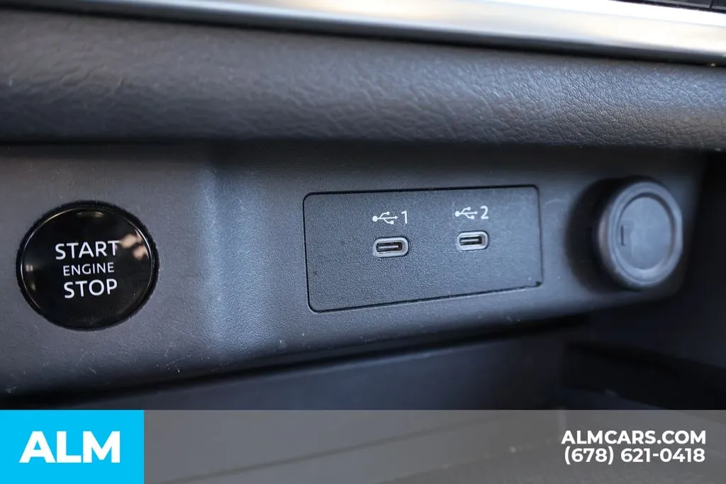 Nissan Rogue photo 33