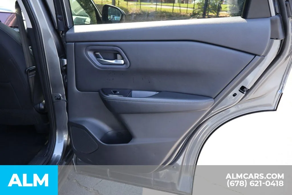 Nissan Rogue photo 27