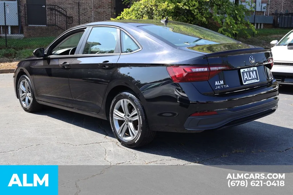 Volkswagen Jetta photo 8