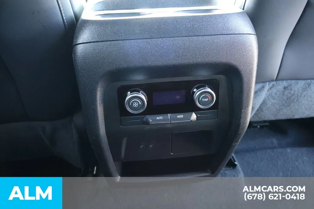 Buick Enclave photo 29
