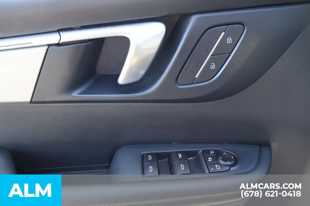 Buick Enclave photo 11