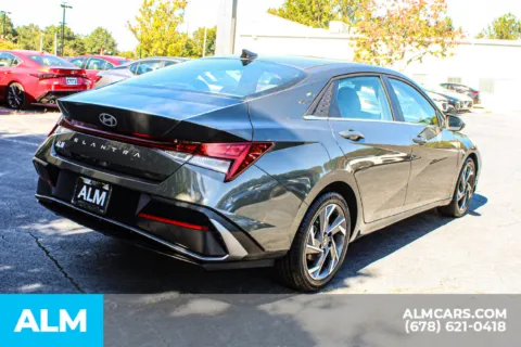 More photos of 2025 Hyundai Elantra SEL Convenience at ALM Gwinnett, GA
